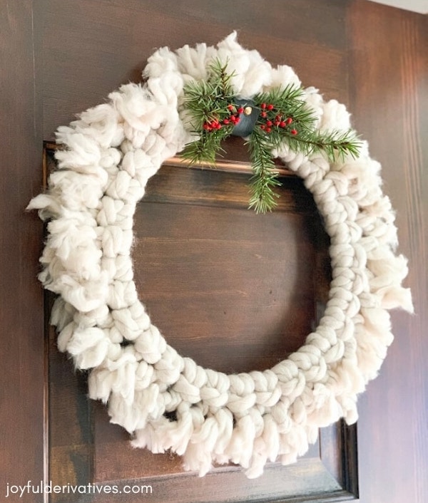 DIY Holiday Wreaths 2 #MoveWithGreens